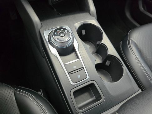 Used 2024 Ford Escape Platinum AWD/4WD image 30
