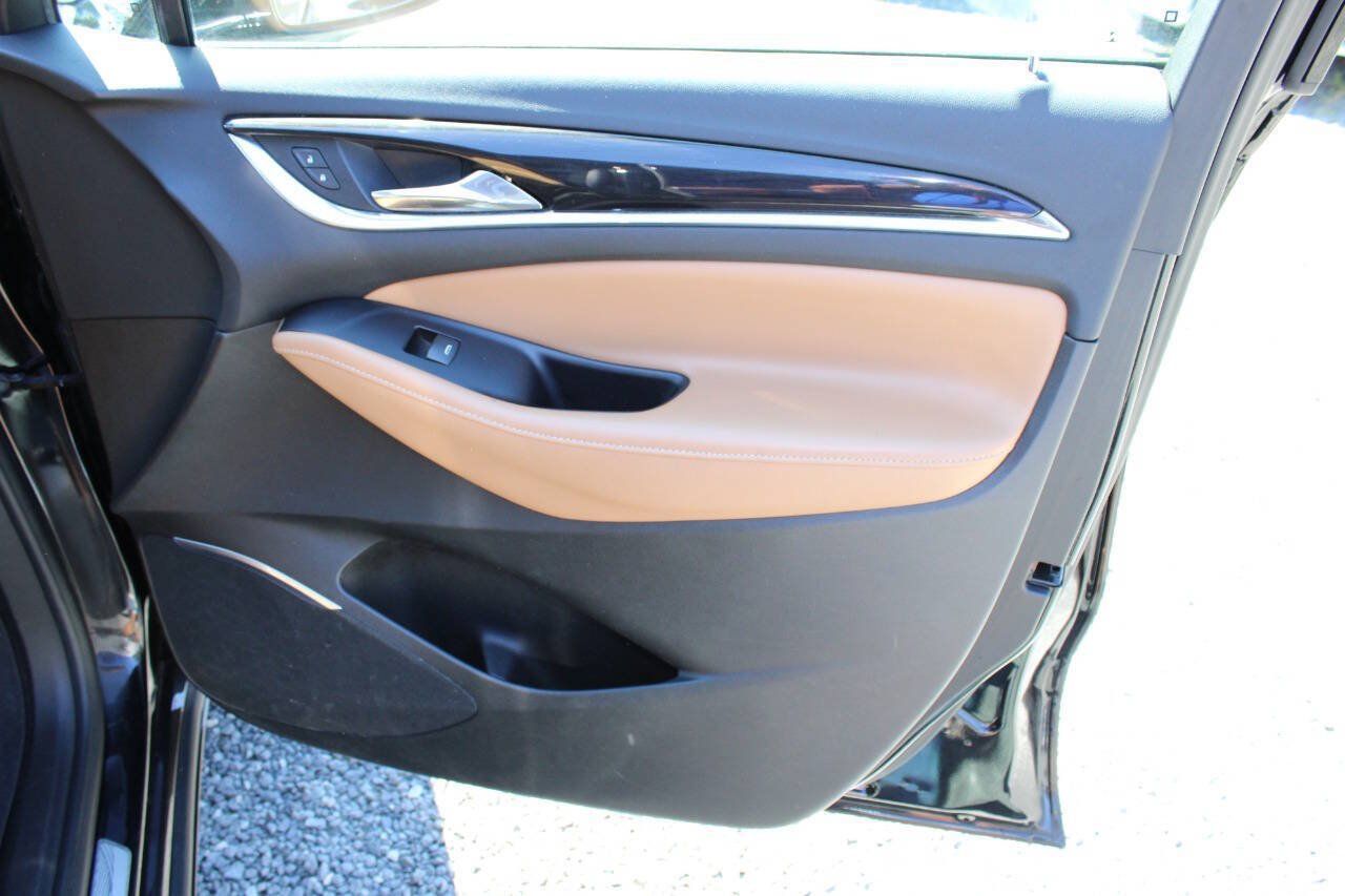 Used 2019 Buick Enclave Essence AWD/4WD image 22