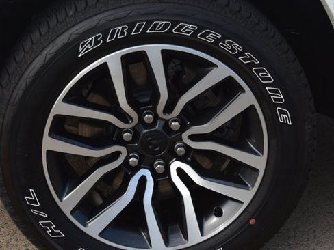 Used 2026 RAM 1500 Limited AWD/4WD image 11