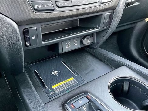 Used 2025 Honda Passport TrailSport image 16