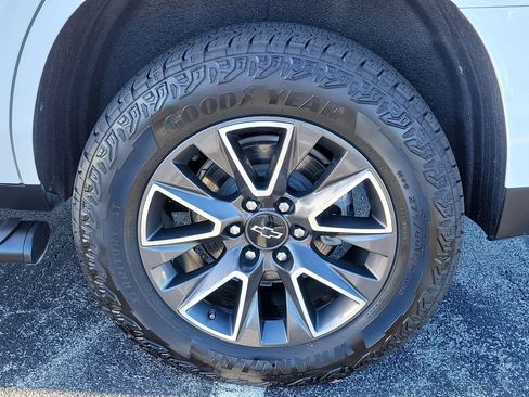 Used 2023 Chevrolet Tahoe Z71 w/ Luxury Package image 10