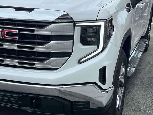 New 2026 GMC Sierra 1500 SLE AWD/4WD image 9