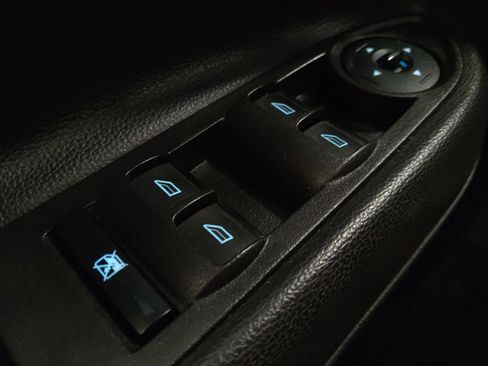 Used 2017 Ford Escape SE FWD image 27