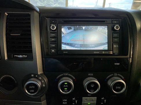 Used 2017 Toyota Sequoia Limited AWD/4WD image 34