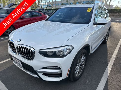 Used 2018 BMW X3 xDrive30i image 1