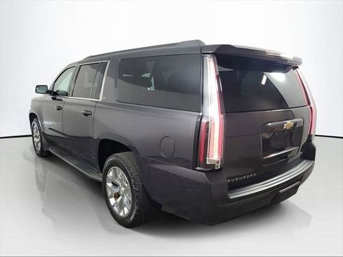 Used 2017 Chevrolet Suburban LT w/ Max Trailering Package AWD/4WD image 4