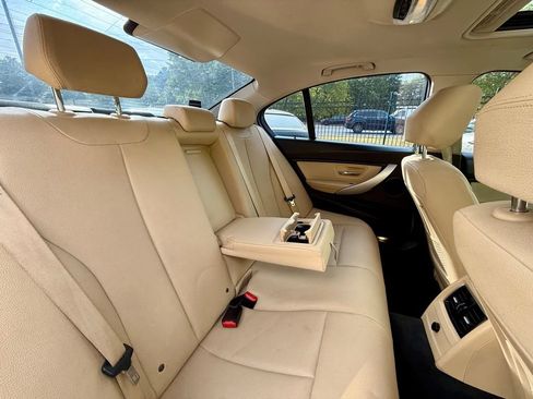 Used 2018 BMW 320i Sedan RWD image 32