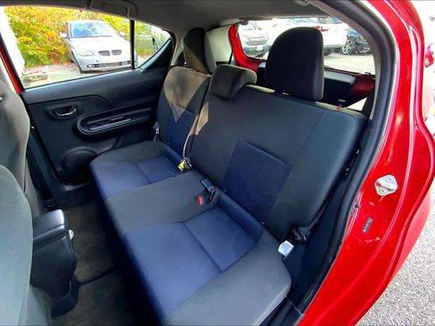 Used 2015 Toyota Prius C Two w/ Preferred Accessory Package image 20