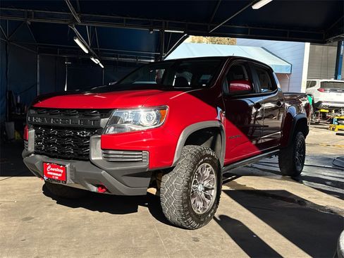 Used 2021 Chevrolet Colorado ZR2 image 2