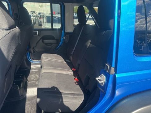 Used 2022 Jeep Wrangler Unlimited Sport image 16