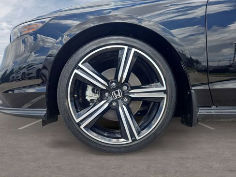Used 2024 Honda Accord Sport image 11