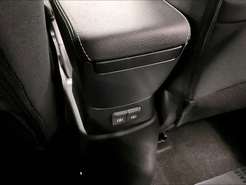 New 2025 Nissan Kicks Play S FWD image 20