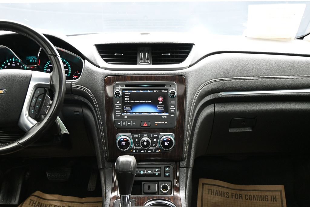 Used 2016 Chevrolet Traverse LT FWD image 19