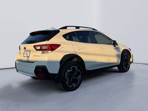 Certified 2022 Subaru Crosstrek 2.5i Limited w/ Moonroof Package 2 image 3