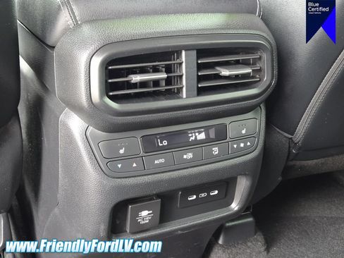Used 2025 Honda Pilot Elite image 18
