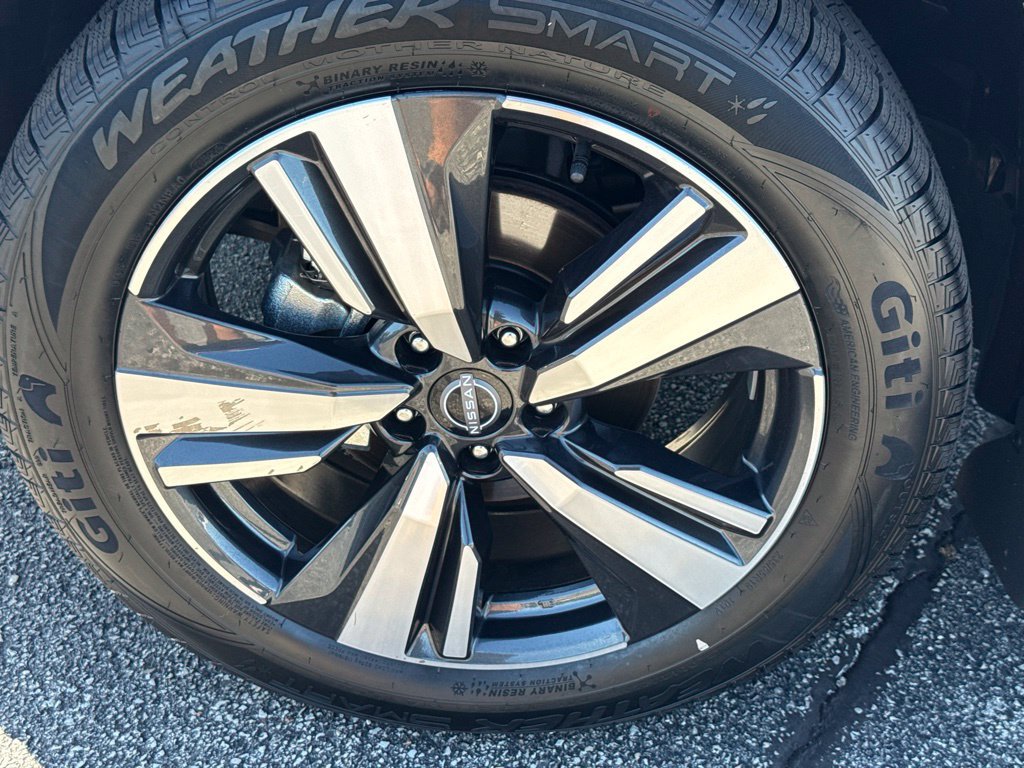 Certified 2023 Nissan Rogue Platinum w/ Platinum Premium Package AWD/4WD image 23