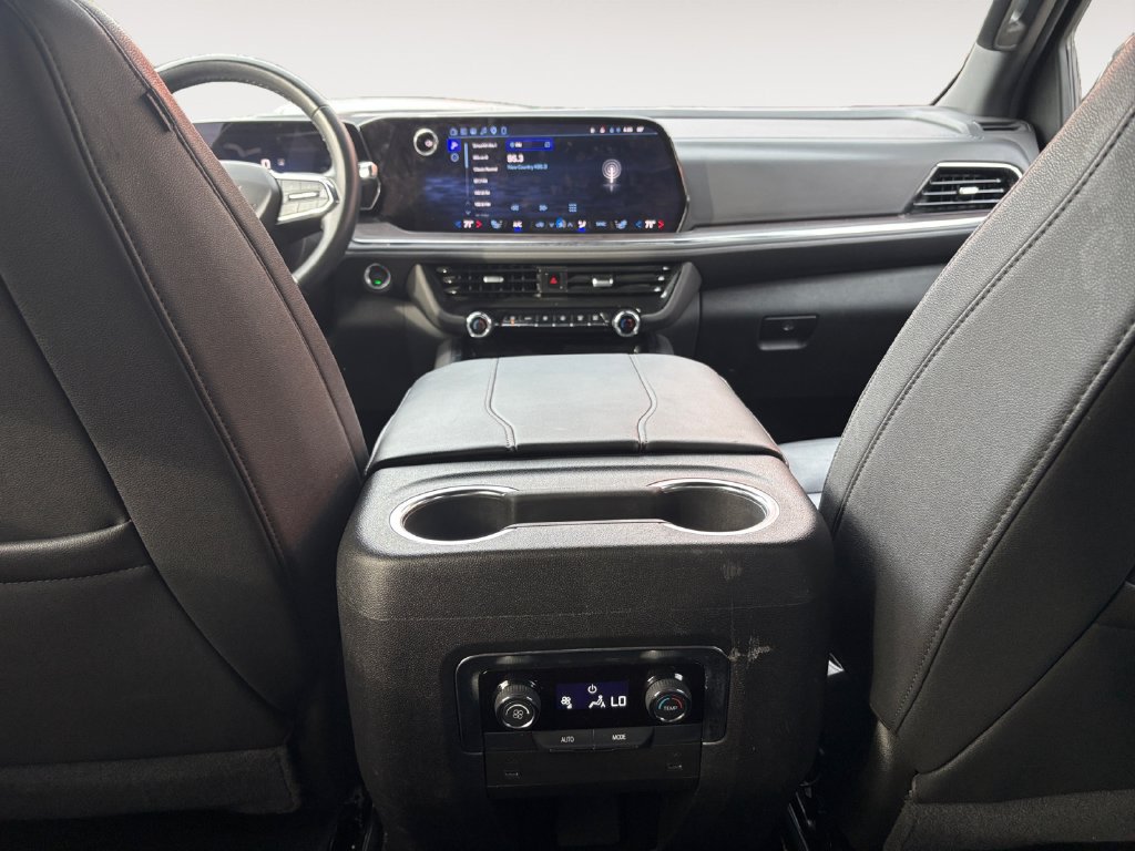 Used 2025 Chevrolet Tahoe LT AWD/4WD image 10