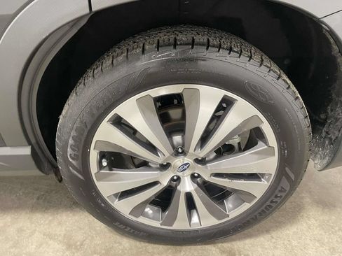 Used 2021 Subaru Ascent Limited w/ Popular Package #4 AWD/4WD image 8