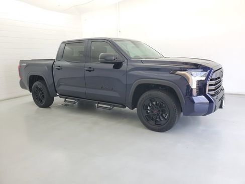 Used 2024 Toyota Tundra SR5 w/ SR5 Premium Package image 4