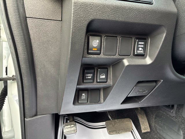 Used 2024 Nissan Frontier SV w/ Hardbody Edition AWD/4WD image 27