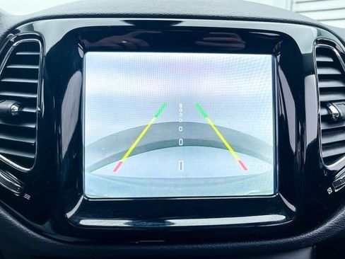 Used 2019 Jeep Compass Limited image 7