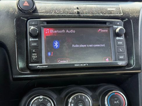 Used 2015 Scion tC FWD image 9