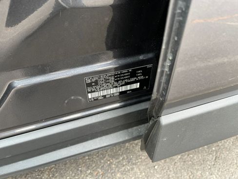 Used 2025 Toyota RAV4 XLE image 29