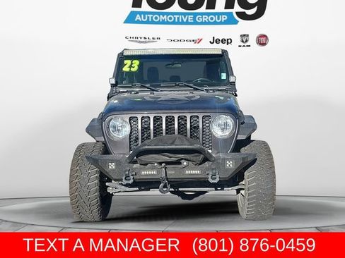 Used 2023 Jeep Gladiator Sport AWD/4WD image 8