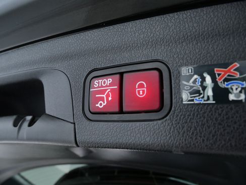 Certified 2026 Mercedes-Benz GLE 350 4MATIC image 8