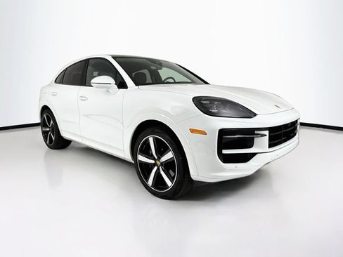 Certified 2024 Porsche Cayenne Coupe AWD/4WD image 9