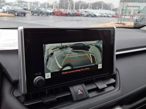 Used 2023 Toyota RAV4 XLE w/ Convenience Package image 18