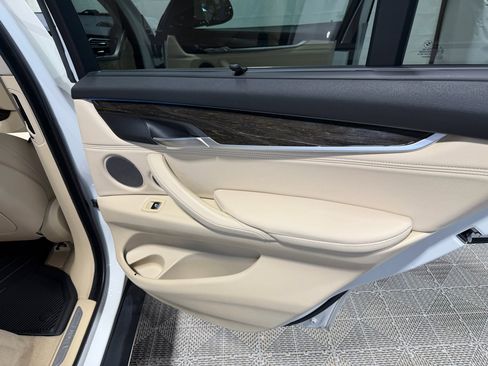 Used 2014 BMW X5 xDrive50i image 16