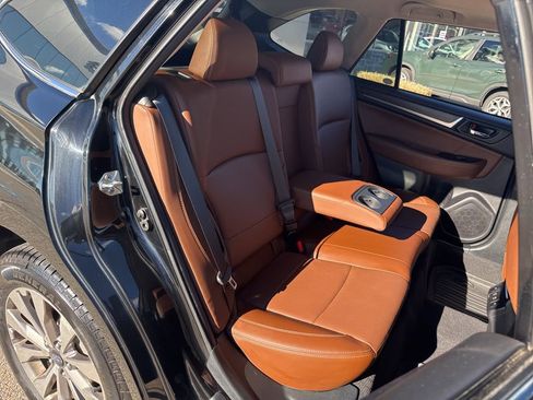 Used 2019 Subaru Outback 2.5i Touring image 25