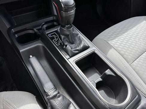 Used 2021 Toyota Tacoma SR AWD/4WD image 51