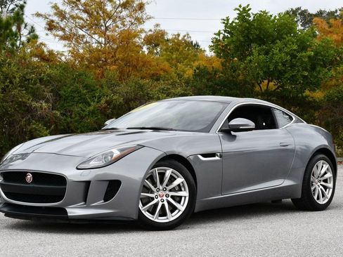 Used 2015 Jaguar F-TYPE Coupe image 21