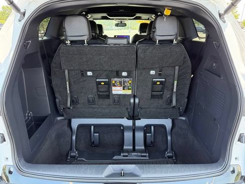 Certified 2025 Toyota Sienna XSE w/ XSE Premium Package AWD/4WD image 17