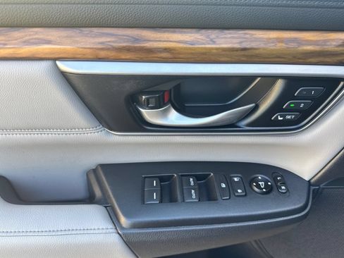 Used 2018 Honda CR-V EX-L image 11