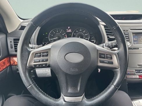 Used 2012 Subaru Outback 2.5i Limited w/ Moonroof Pkg image 16