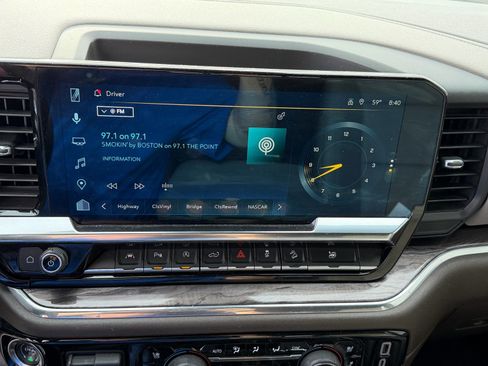 Used 2024 Chevrolet Silverado 1500 LTZ image 10