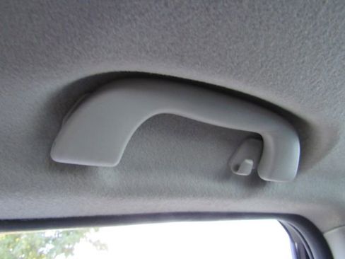 Used 2017 Subaru Crosstrek 2.0i Limited image 28