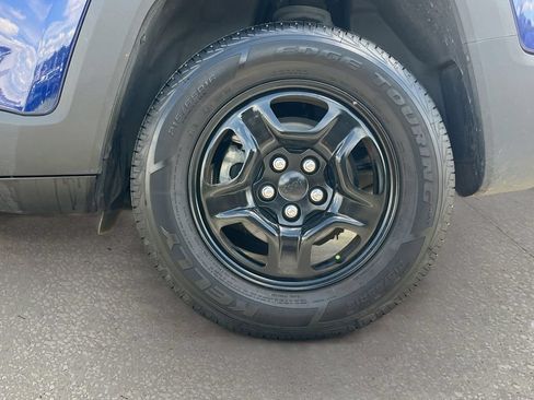 Used 2019 Jeep Renegade Sport AWD/4WD image 27