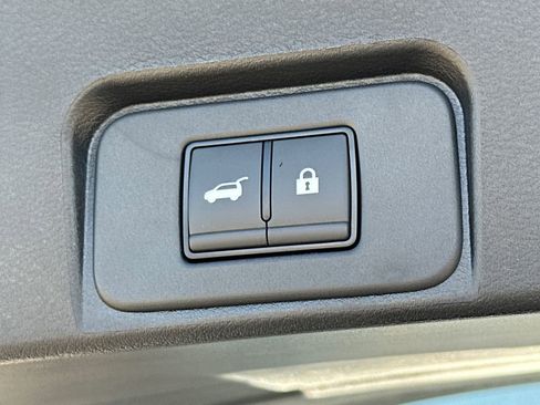 New 2026 Nissan Rogue SV FWD image 19