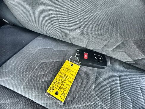 Used 2023 Toyota Tacoma TRD Sport image 34