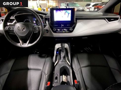 Used 2025 Toyota Corolla SE image 15