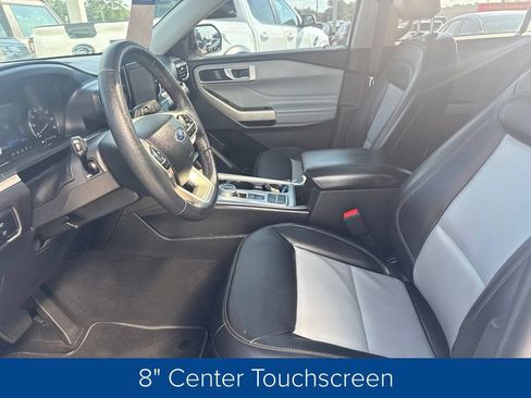 Certified 2024 Ford Explorer XLT w/ Equipment Group 202A RWD image 8