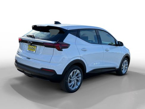 New 2027 Chevrolet Bolt LT image 5