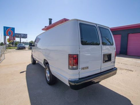 Used 2004 Ford E-350 and Econoline 350 Extended Super Duty RWD image 6