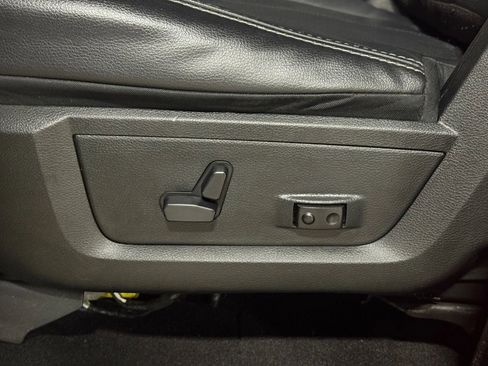 Used 2018 RAM 1500 Sport w/ Convenience Group image 13