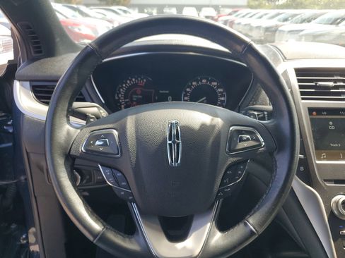 Used 2017 Lincoln MKC Premiere image 20