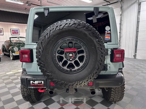 Used 2023 Jeep Wrangler Unlimited Rubicon w/ Xtreme 35 Tire Package image 9